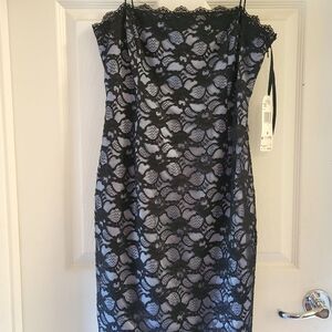 NWT. Jones New York Elegant Black Lace Dress Sz-6